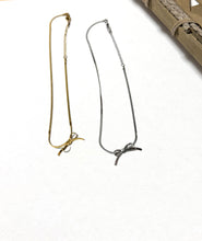 Load image into Gallery viewer, Short Bow Necklace
