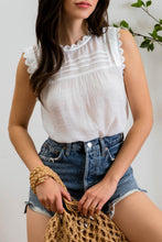 Load image into Gallery viewer, Sleeveless Lace Top PW
