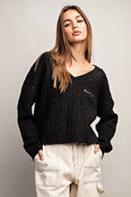 Load image into Gallery viewer, Beautiful Cable Sweater
