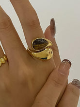 Load image into Gallery viewer, Pearl Wavy Ring
