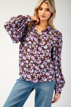 Load image into Gallery viewer, Floral Button Down Top
