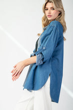 Load image into Gallery viewer, Washed Pinstriped Shirt
