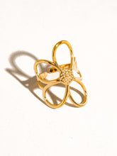 Load image into Gallery viewer, Large Floral Ring
