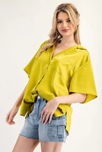 Load image into Gallery viewer, Satin Button Down Top
