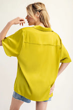 Load image into Gallery viewer, Satin Button Down Top
