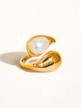 Load image into Gallery viewer, Pearl Wavy Ring

