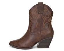 Load image into Gallery viewer, Blazing Embroidered Boot
