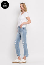 Load image into Gallery viewer, Handy Crop Flare Jeans

