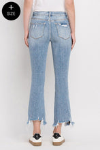 Load image into Gallery viewer, Handy Crop Flare Jeans
