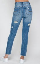 Load image into Gallery viewer, HR Distressed Straight Jeans
