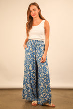 Load image into Gallery viewer, Printed Flowy Pants
