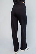 Load image into Gallery viewer, Butter Straight Yoga Pants
