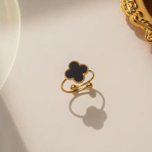 Load image into Gallery viewer, Clover Ring
