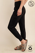 Load image into Gallery viewer, Butter Jogger with Pockets
