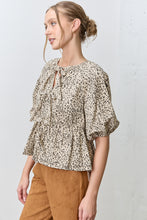 Load image into Gallery viewer, Leopard Top with Ties
