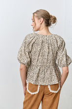 Load image into Gallery viewer, Leopard Top with Ties
