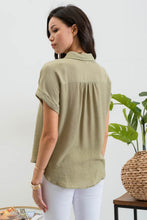 Load image into Gallery viewer, Mid Button Collar Top

