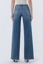 Load image into Gallery viewer, Cheerful Panel Jeans
