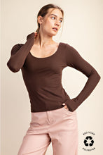 Load image into Gallery viewer, Brown Round Neck LS Top
