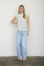 Load image into Gallery viewer, Floral Ruffle Lace Top
