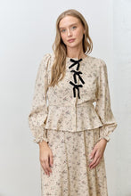 Load image into Gallery viewer, Velvet Bow Top
