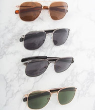 Load image into Gallery viewer, Men&#39;s Square Aviators
