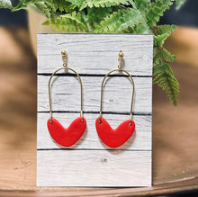 Load image into Gallery viewer, Arch Heart Earrings
